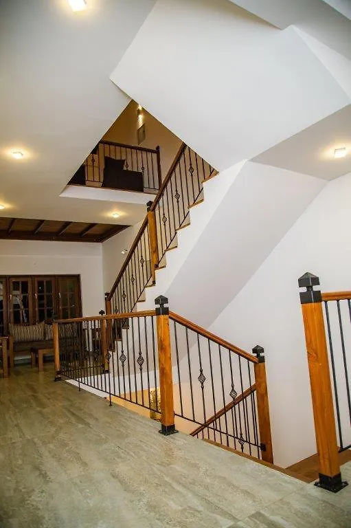 Hotel Seasons Villa - Nuwara Eliya